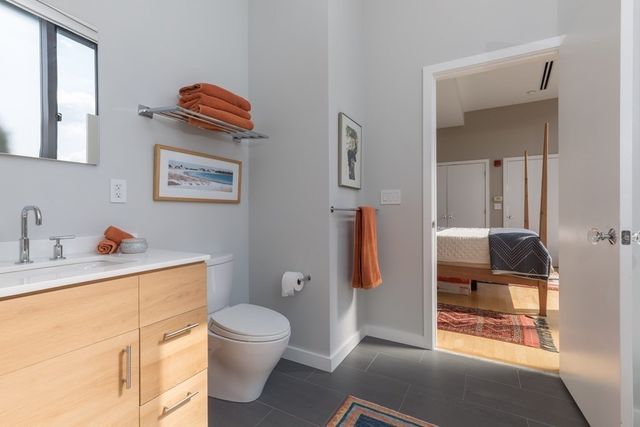 $2,925,000 | 346 Congress Street, Unit PH3, Boston, MA 02210