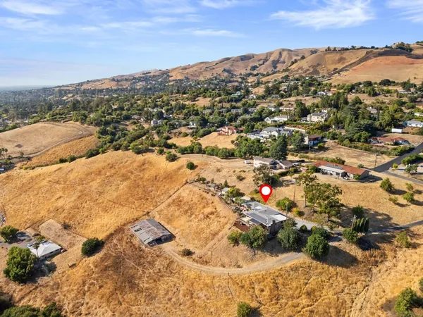 $2,399,000 | 14990 Garcal Drive, San Jose, CA 95127