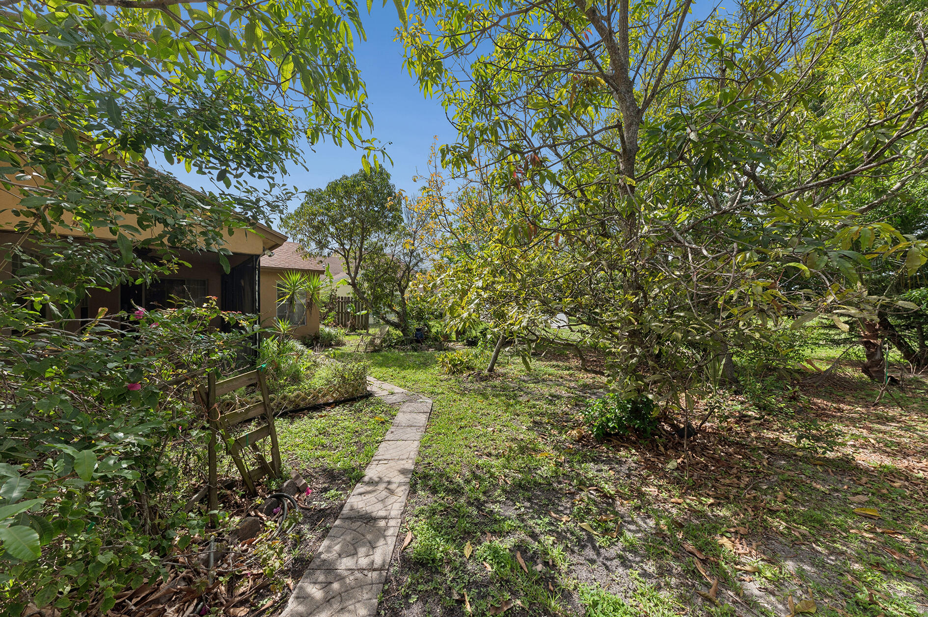 22564 Middletown Drive Boca Raton, FL 33428 - Photo 15 of 15 Backyard