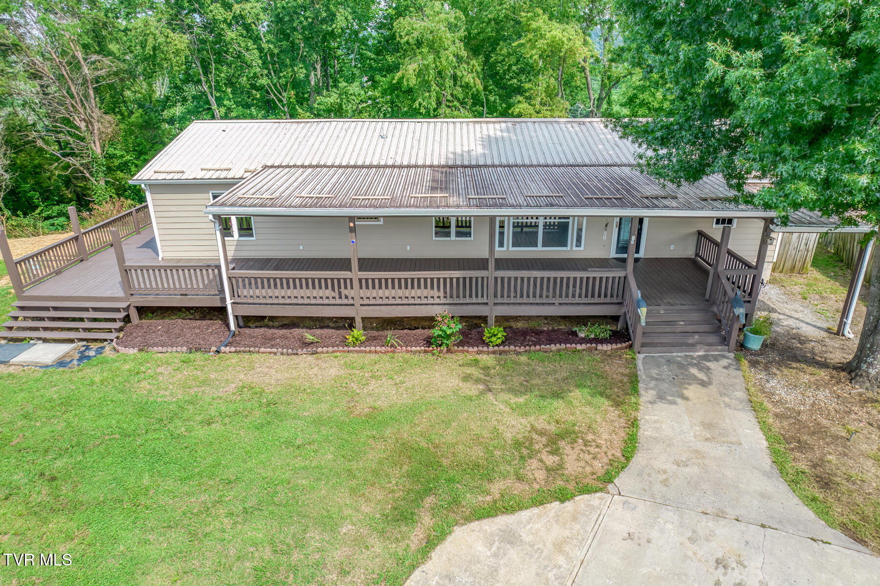518 V I Ranch Road Bristol, TN 37620 - Photo 2 of 42 front overhead