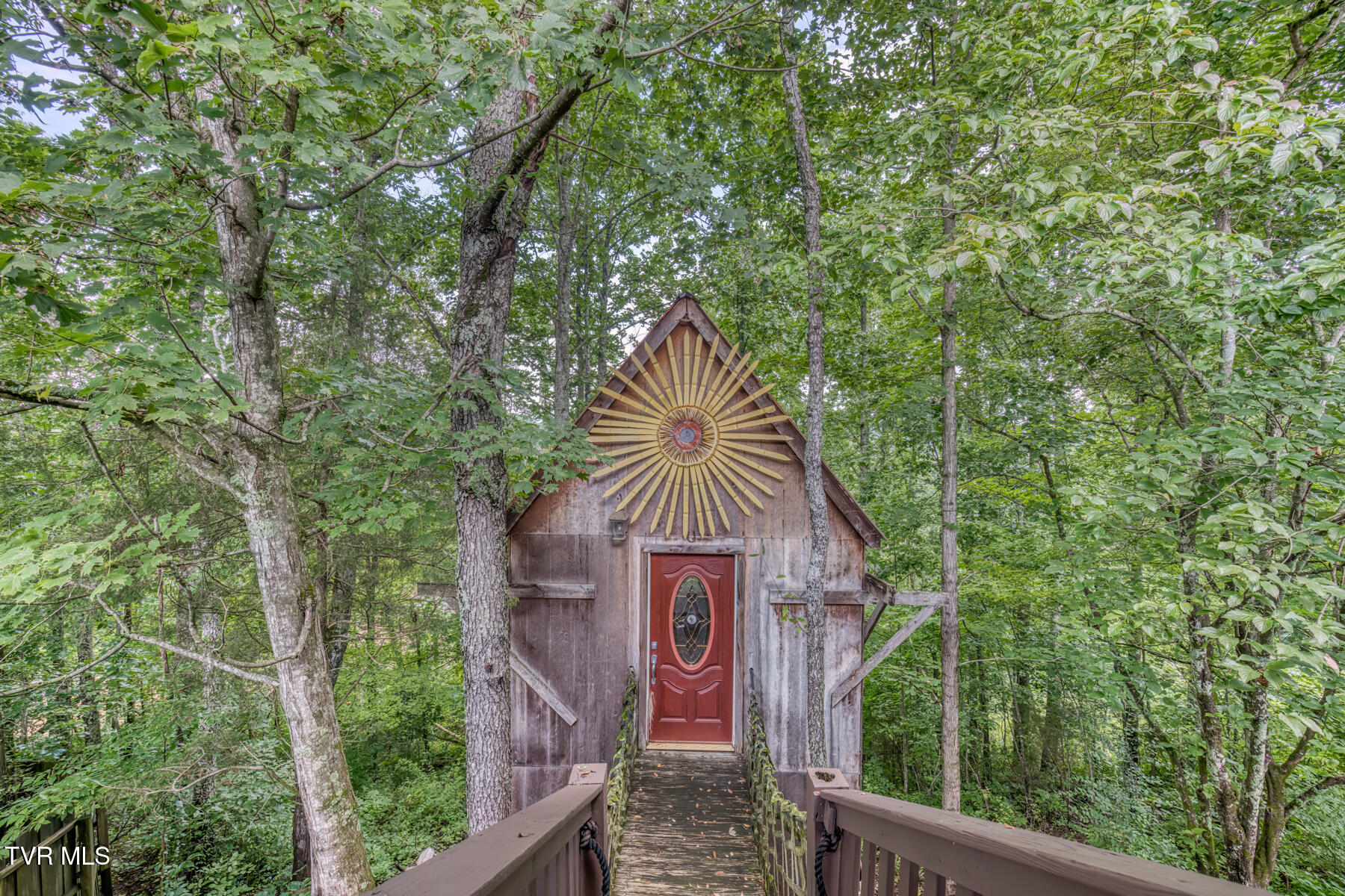 518 V I Ranch Road Bristol, TN 37620 - Photo 30 of 42 TREE HOUSE