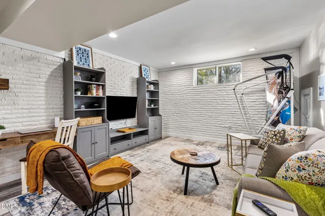 $625,000 | 1023 Holmes Street, Raleigh, NC 27601