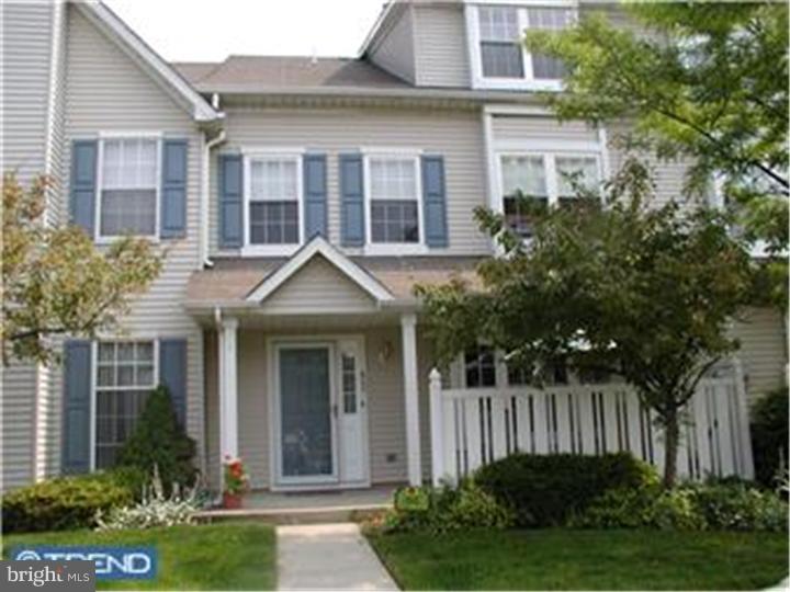 602 Wharton Road Mount Laurel, NJ 08054 - Photo 1 of 10