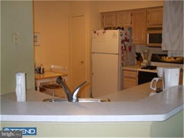 602 Wharton Road Mount Laurel, NJ 08054 - Photo 6 of 10 Kitchen