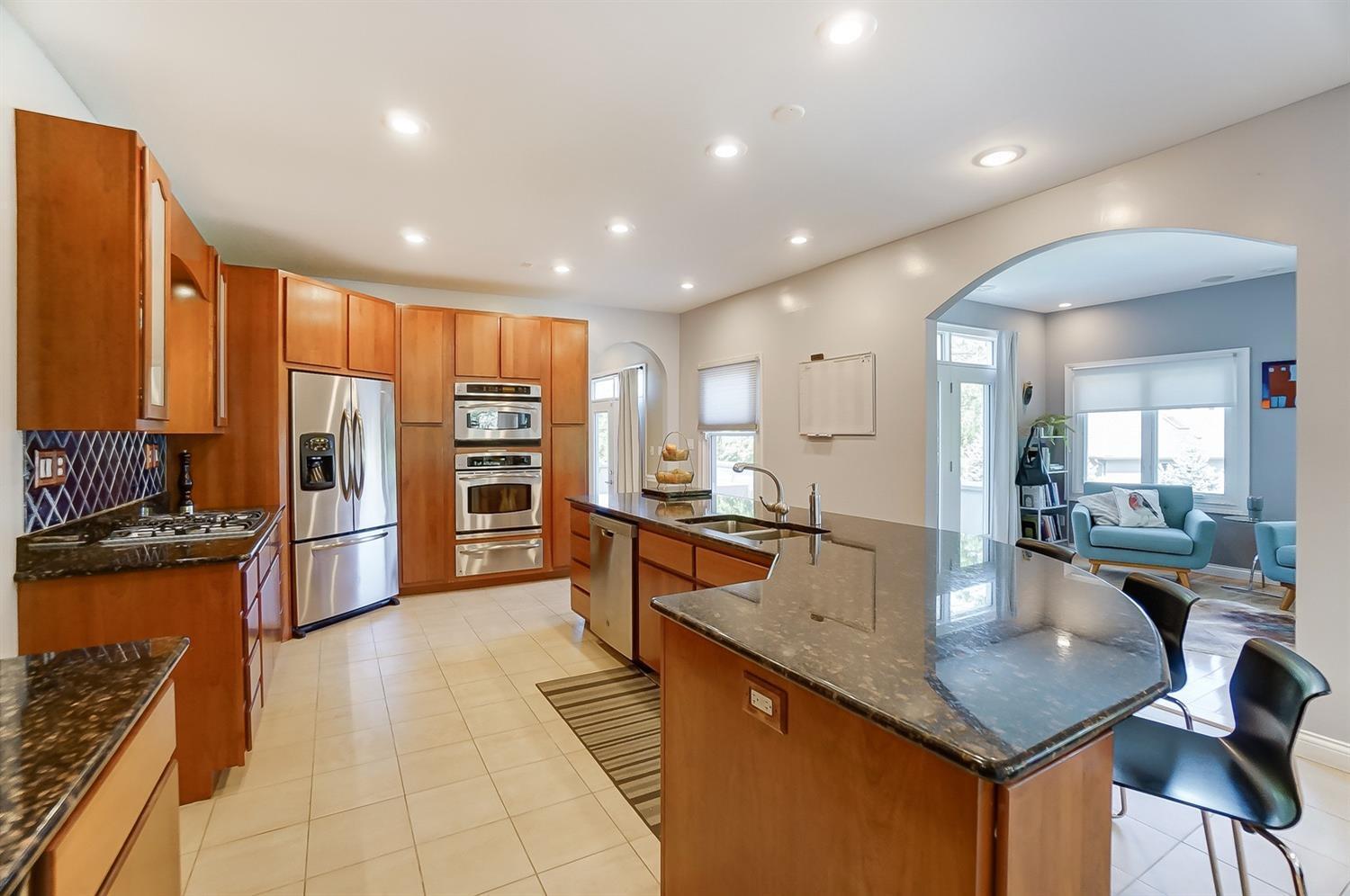 7278 Lawyer Road Cincinnati, OH 45244 - Photo 11 of 47