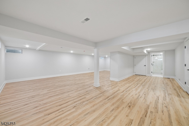 136 Irwin Street Springfield, NJ 07081 - Photo 32 of 38