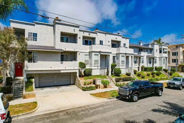 a car parked in front of a building