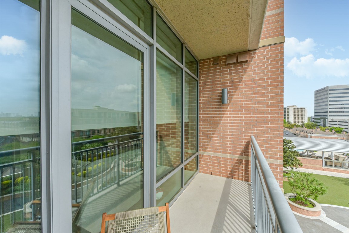 2207 Bancroft Lane, Unit 706 Houston, TX 77027 - Photo 30 of 43