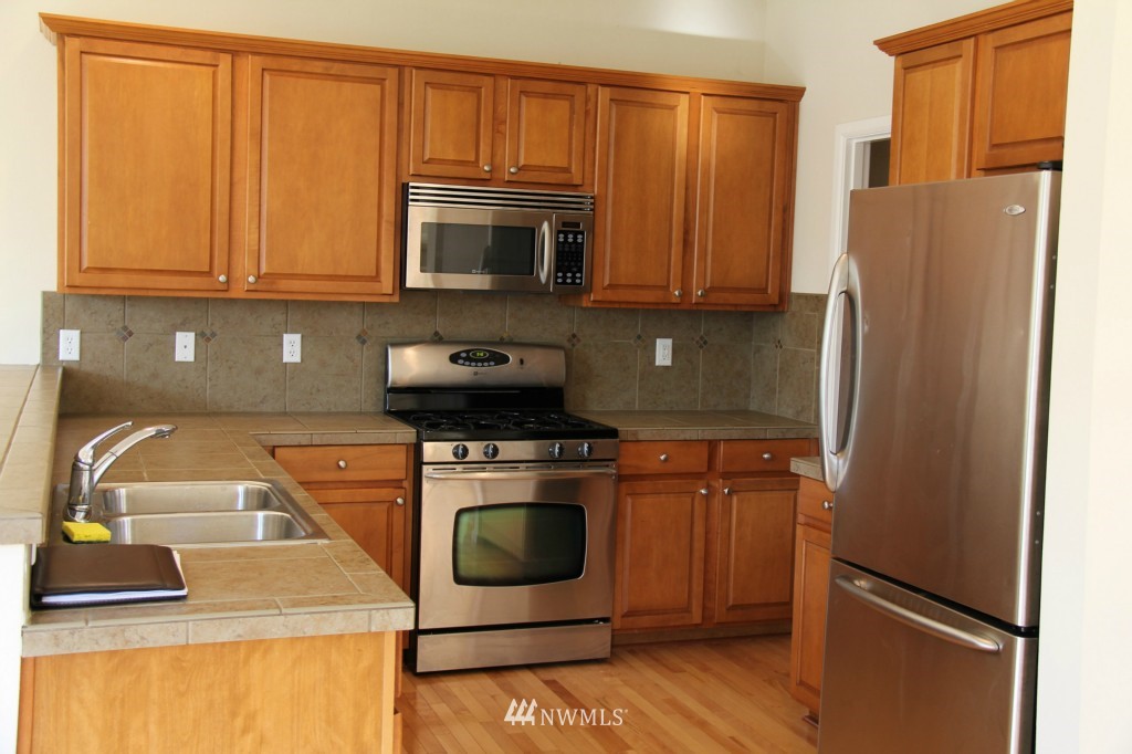 3530 160th Place Southeast Bothell, WA 98012 - Photo 2 of 14