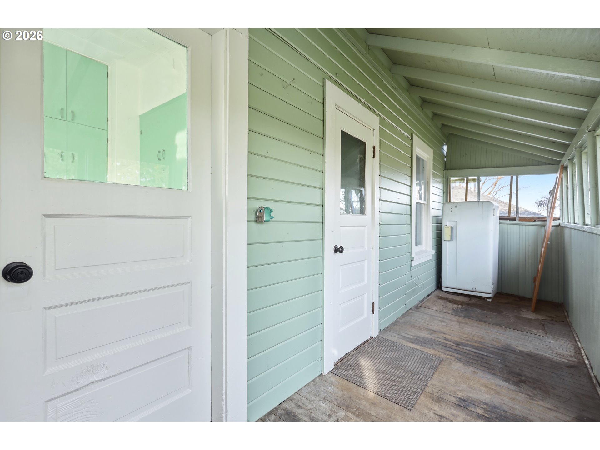 923 Fulton Street Wasco, OR 97065 - Photo 21 of 48 Porch, Screened in
