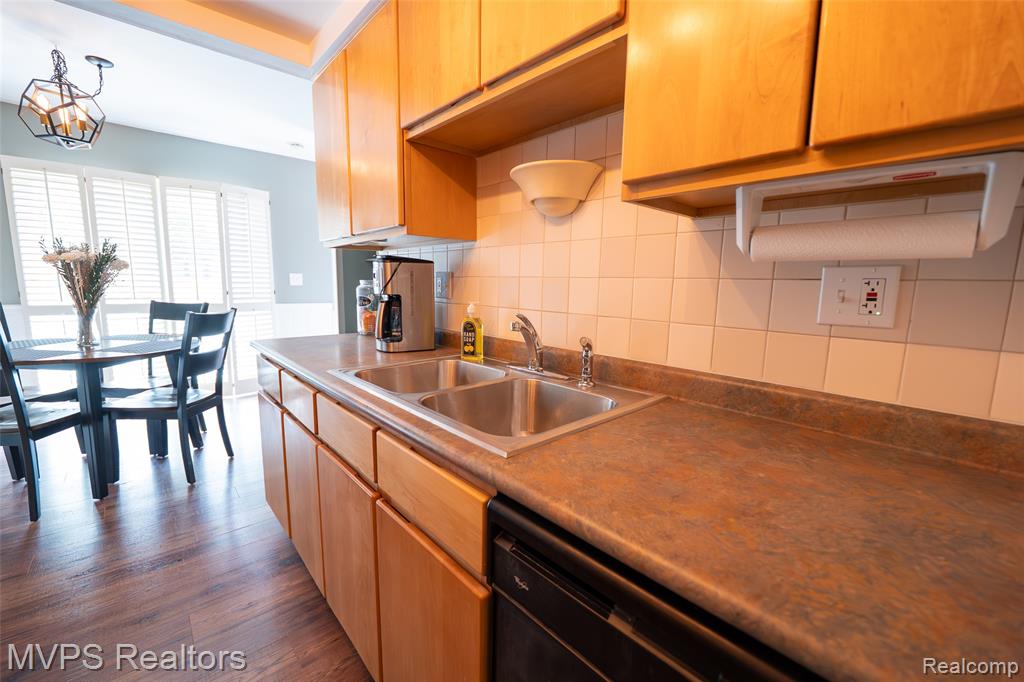 804 Oak Brook Ridge Drive, Unit 149 Rochester Hills, MI 48307 - Photo 6 of 49