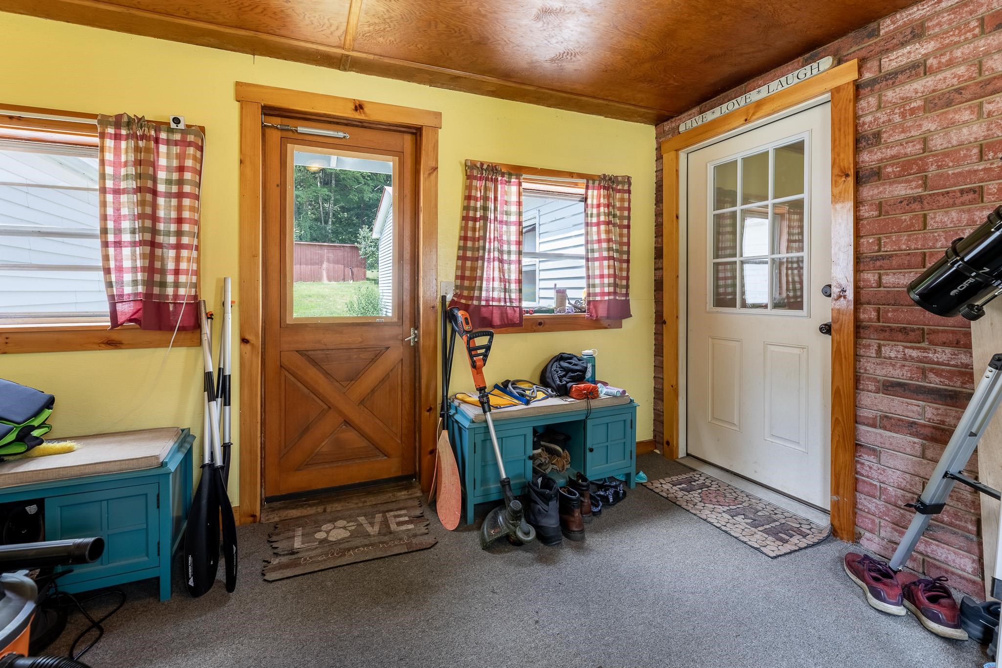 150 Pomfret Road Hartford, VT 05084 - Photo 3 of 22 Gallery Image 3