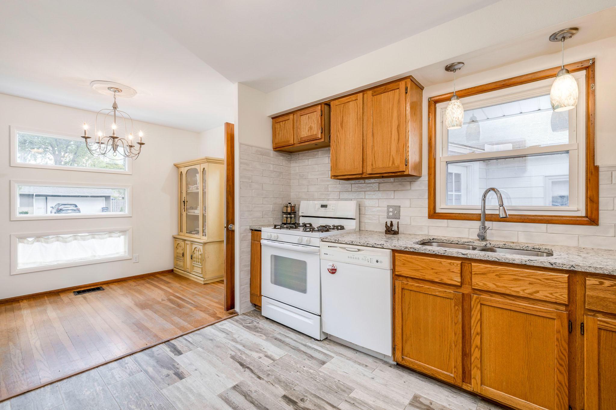 1917 Fishinger Road Columbus, OH 43221 - Photo 12 of 36
