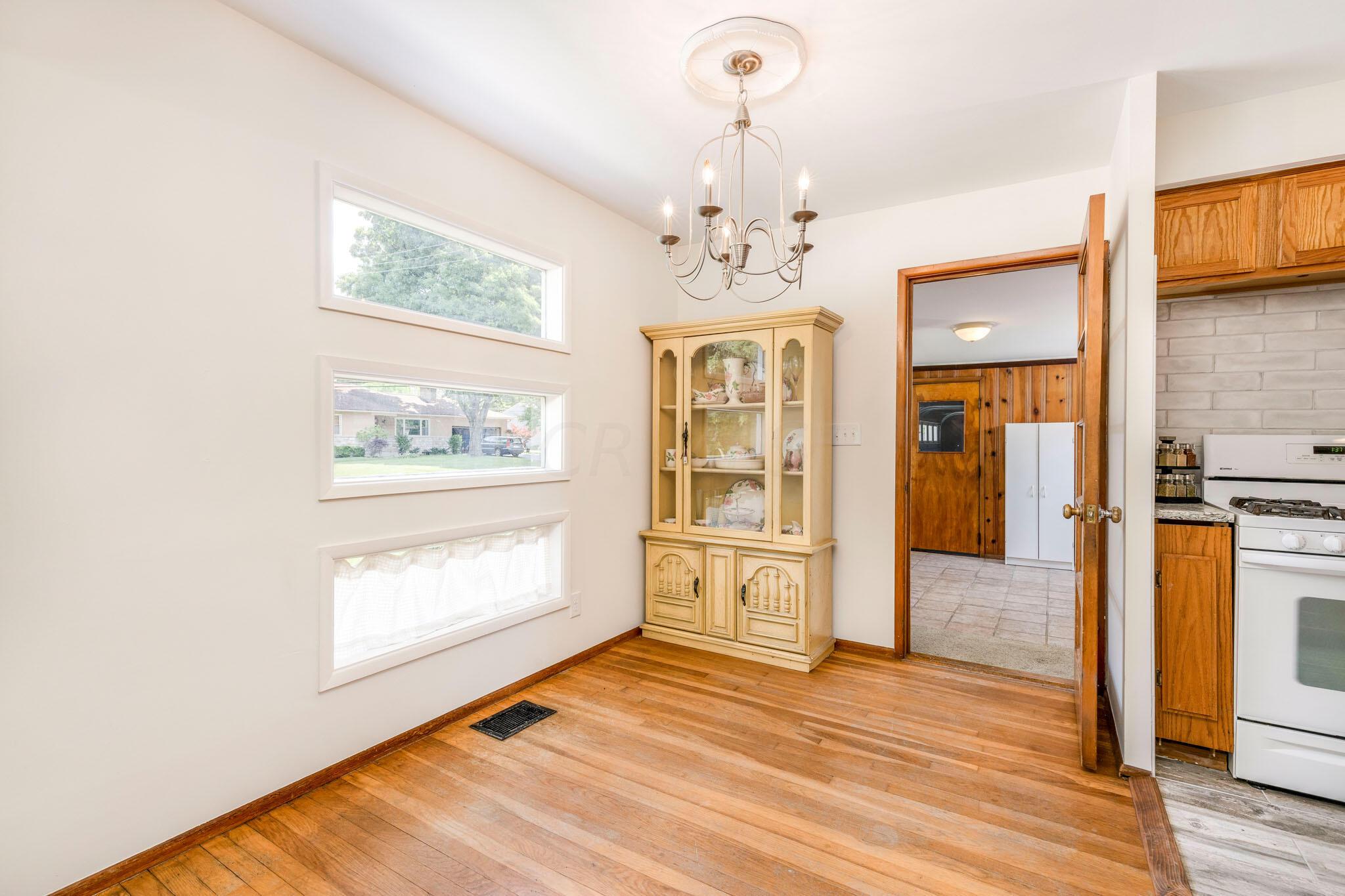 1917 Fishinger Road Columbus, OH 43221 - Photo 14 of 36