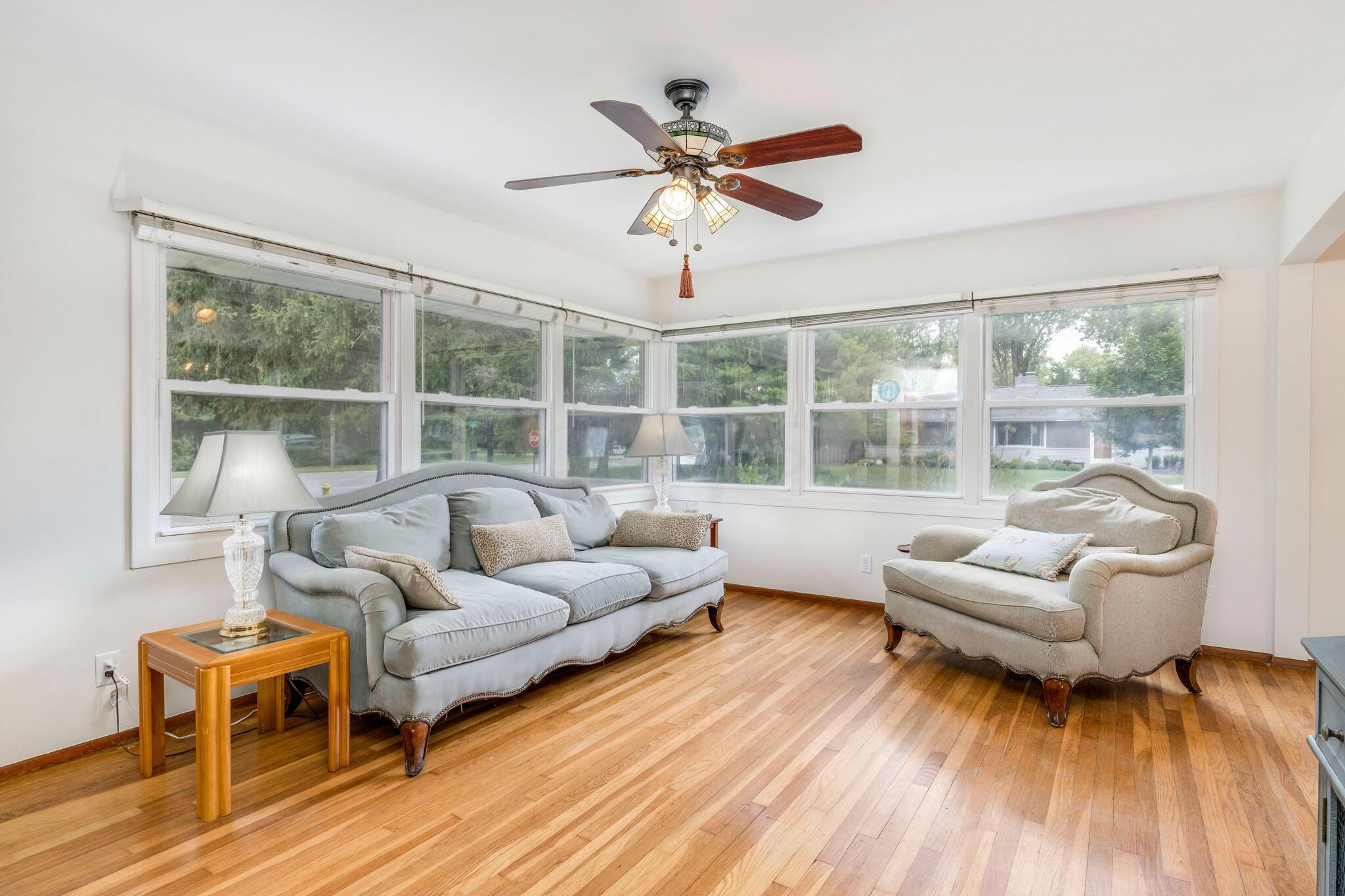 1917 Fishinger Road Columbus, OH 43221 - Photo 8 of 36