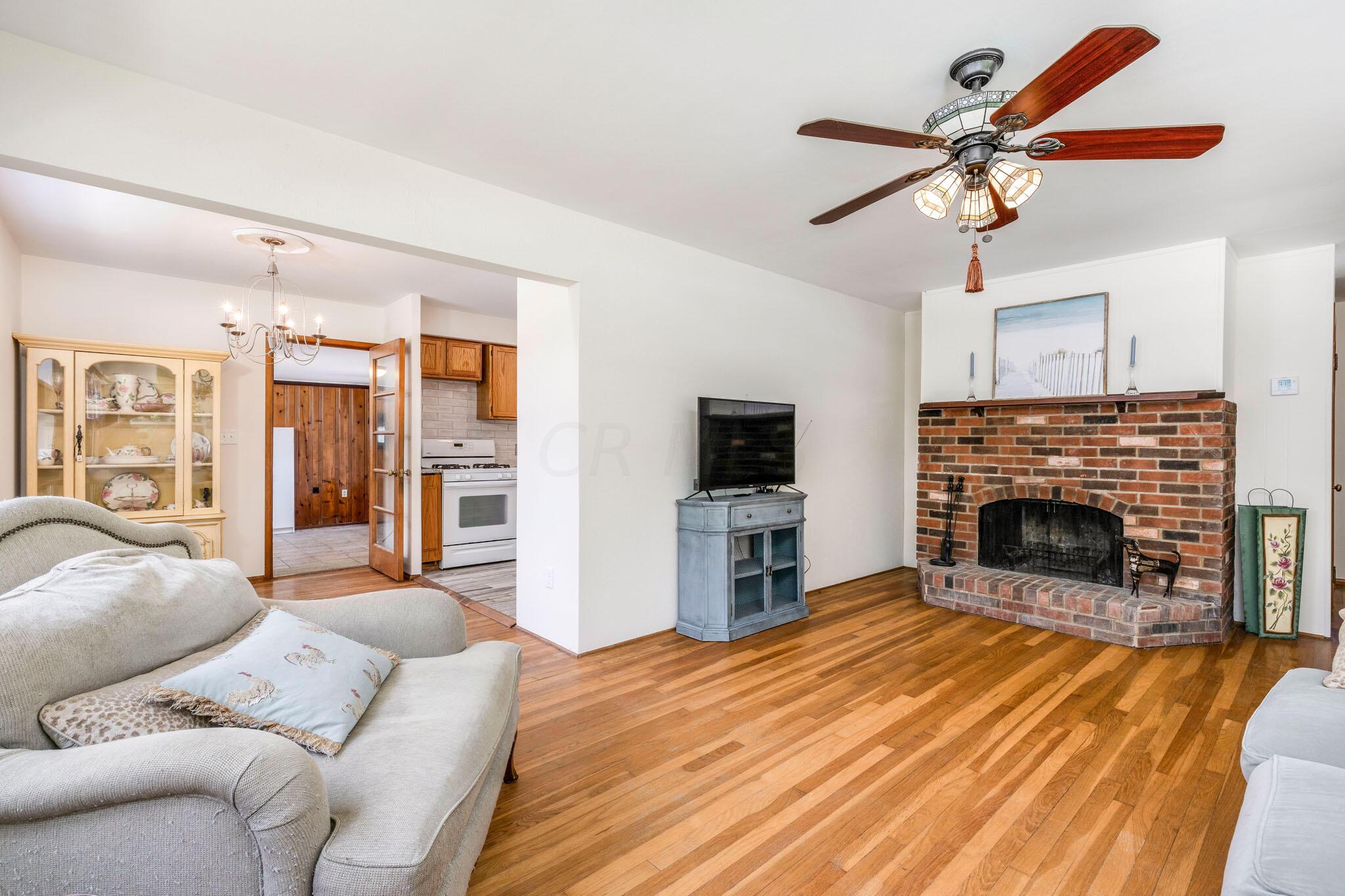 1917 Fishinger Road Columbus, OH 43221 - Photo 9 of 36