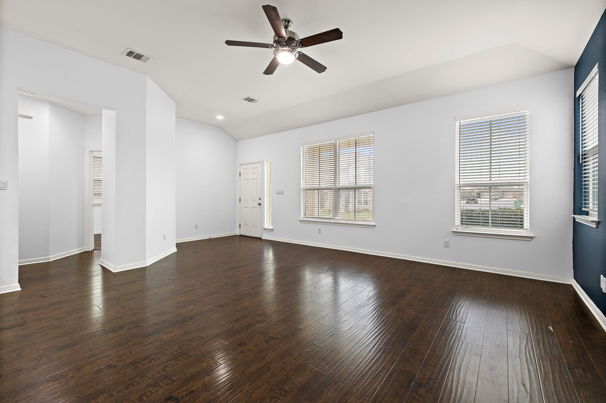 706 Coconut Grove Street Pflugerville, TX 78660 - Photo 7 of 23