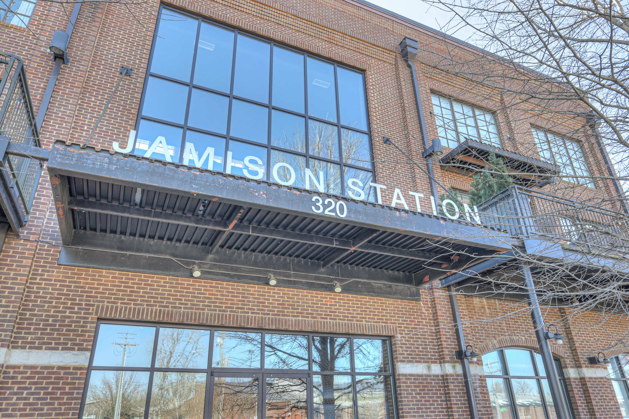 320 Liberty Pike, Unit 214 Franklin, TN 37064 - Photo 33 of 53 a view of a building