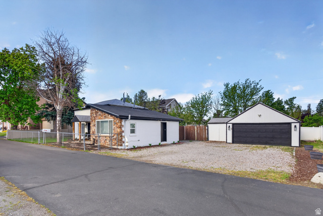 7486 410 East Midvale, UT 84047 - Photo 4 of 20