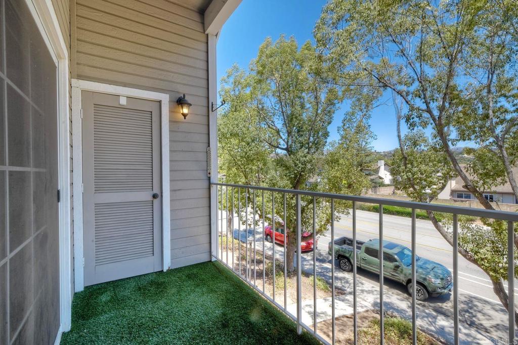 13834 Midland Road Poway, CA 92064 - Photo 9 of 39 Gallery Image 9