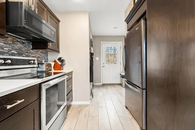 $3,200 | 98 Poplar Street, Unit 2, Danvers, MA 01923