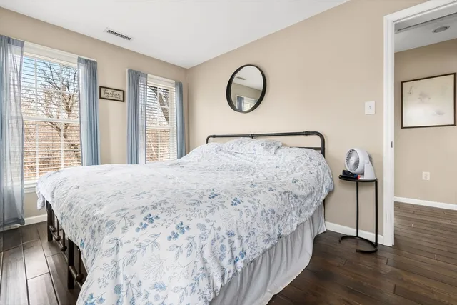 $3,200 | 98 Poplar Street, Unit 2, Danvers, MA 01923