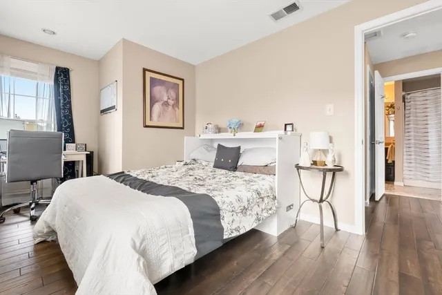 $3,200 | 98 Poplar Street, Unit 2, Danvers, MA 01923