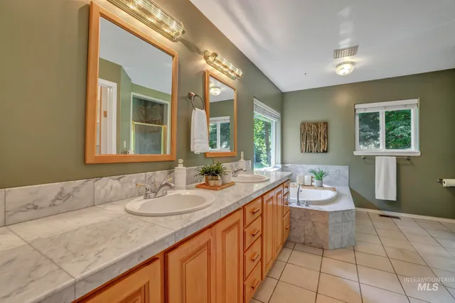 $1,199,000 | 3652 Cedar Draw Lane, Filer, ID 83328