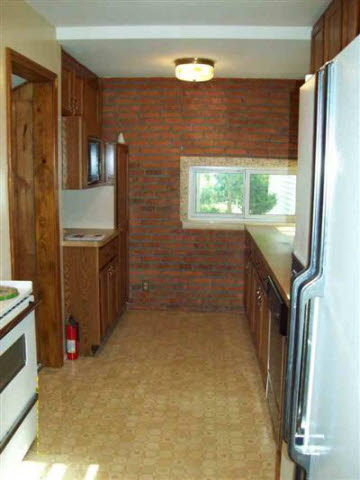 331 Dover Road Waterford, MI 48328 - Photo 9 of 14 20198556-8.JPG