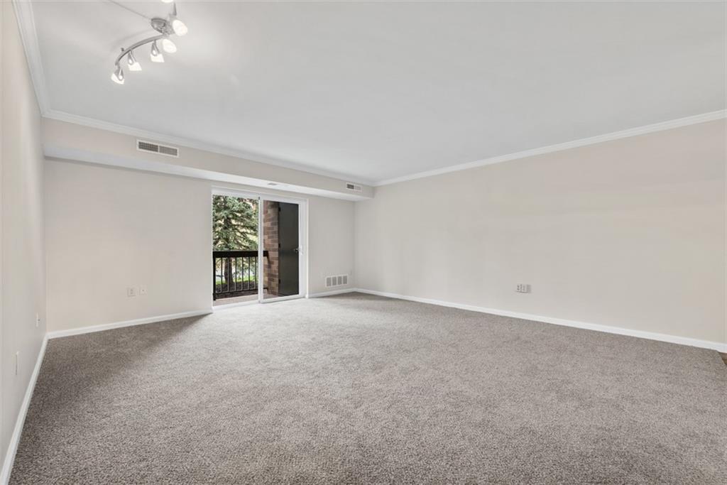 1500 Cochran Road, Unit 614 Pittsburgh, PA 15243 - Photo 6 of 23