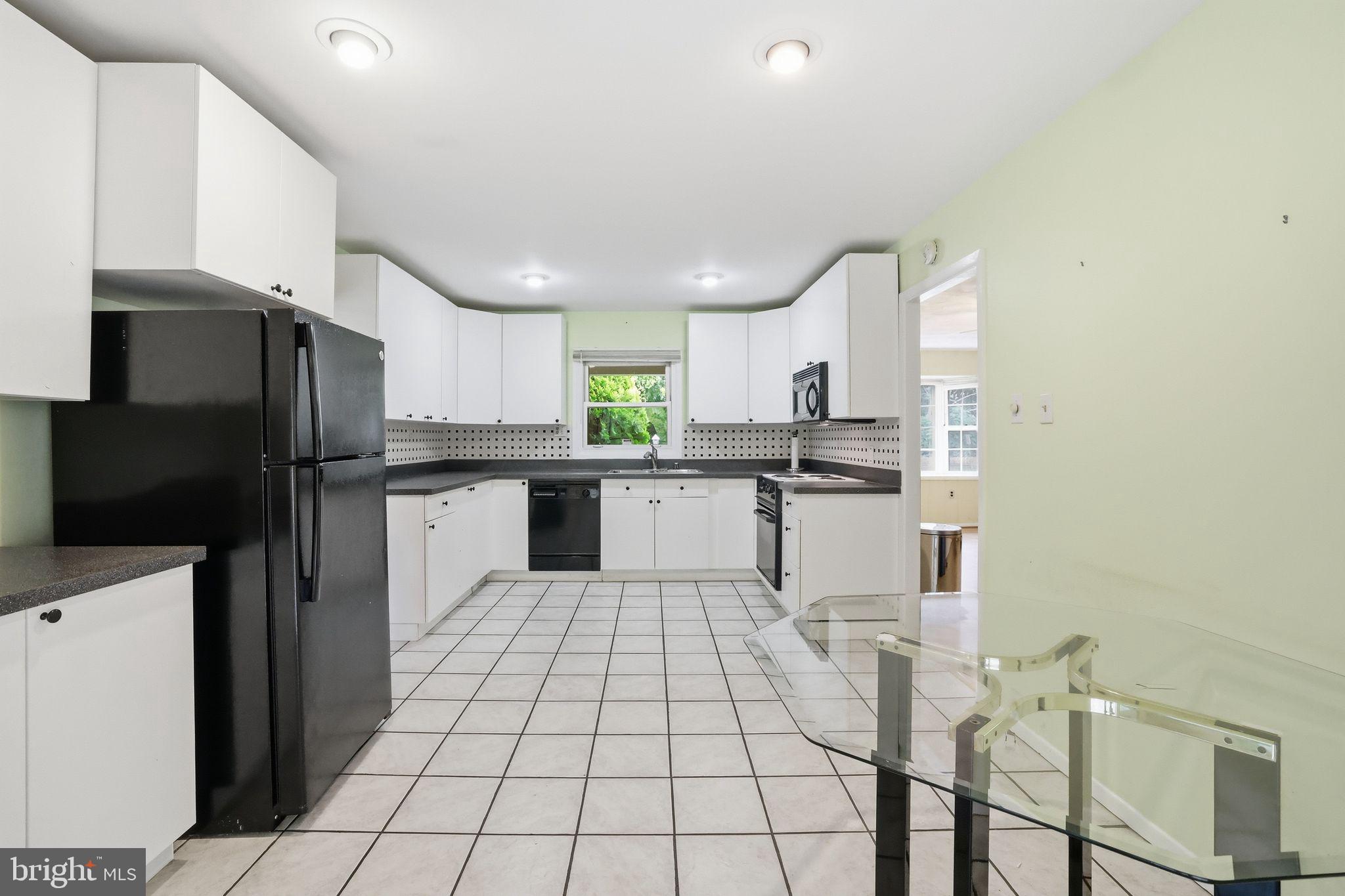 12308 Melling Lane Bowie, MD 20715 - Photo 11 of 37