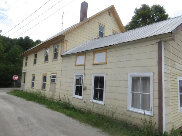$232,000 | 1208 Highway 105, Charleston, VT 05872