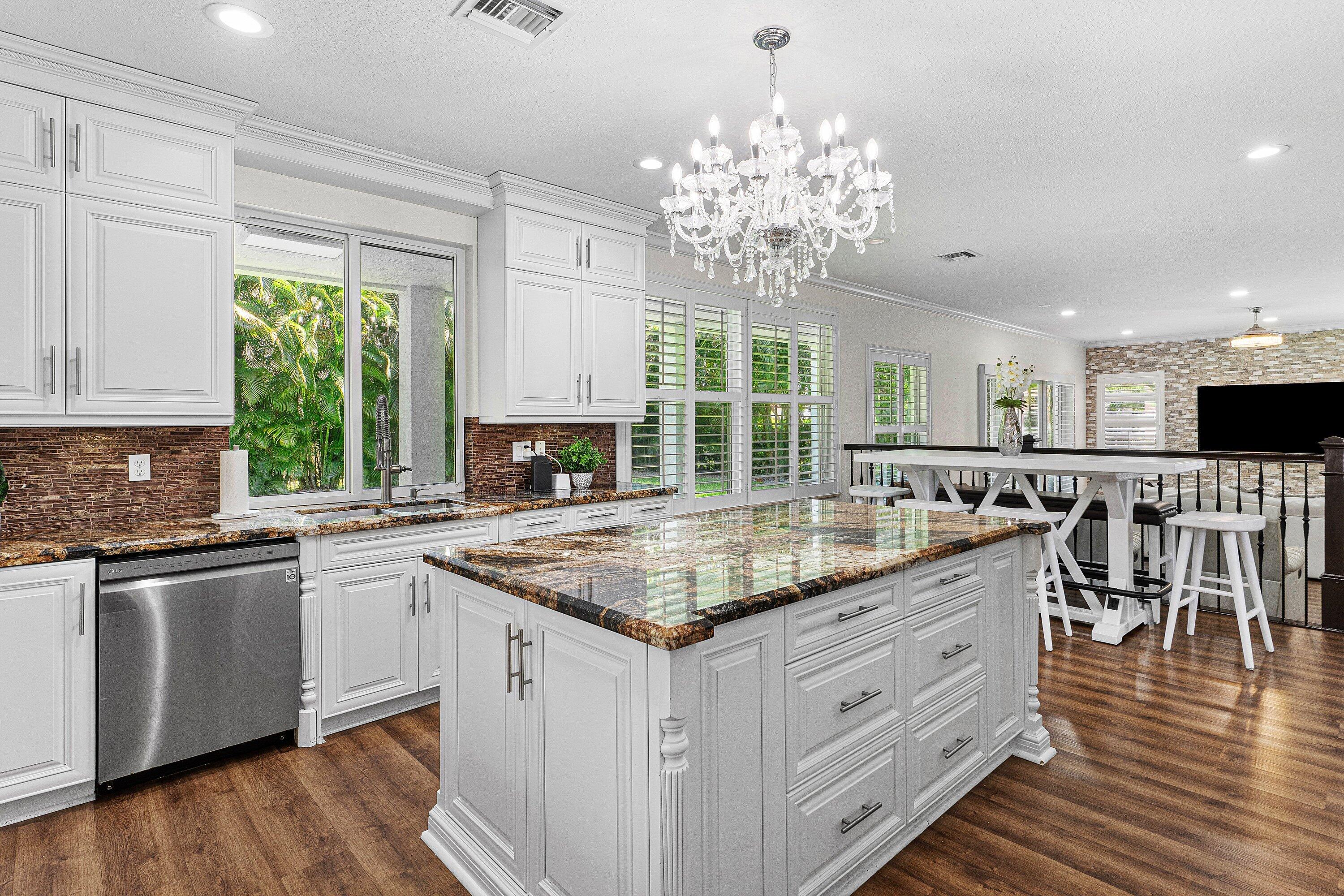 11030 Misty Ridge Way Boynton Beach, FL 33473 - Photo 13 of 56 020-11030MistyRidgeWay-BoyntonBeach-FL-3