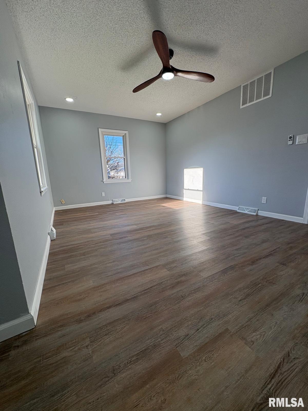 3100 South 5th Street Springfield, IL 62703 - Photo 3 of 33