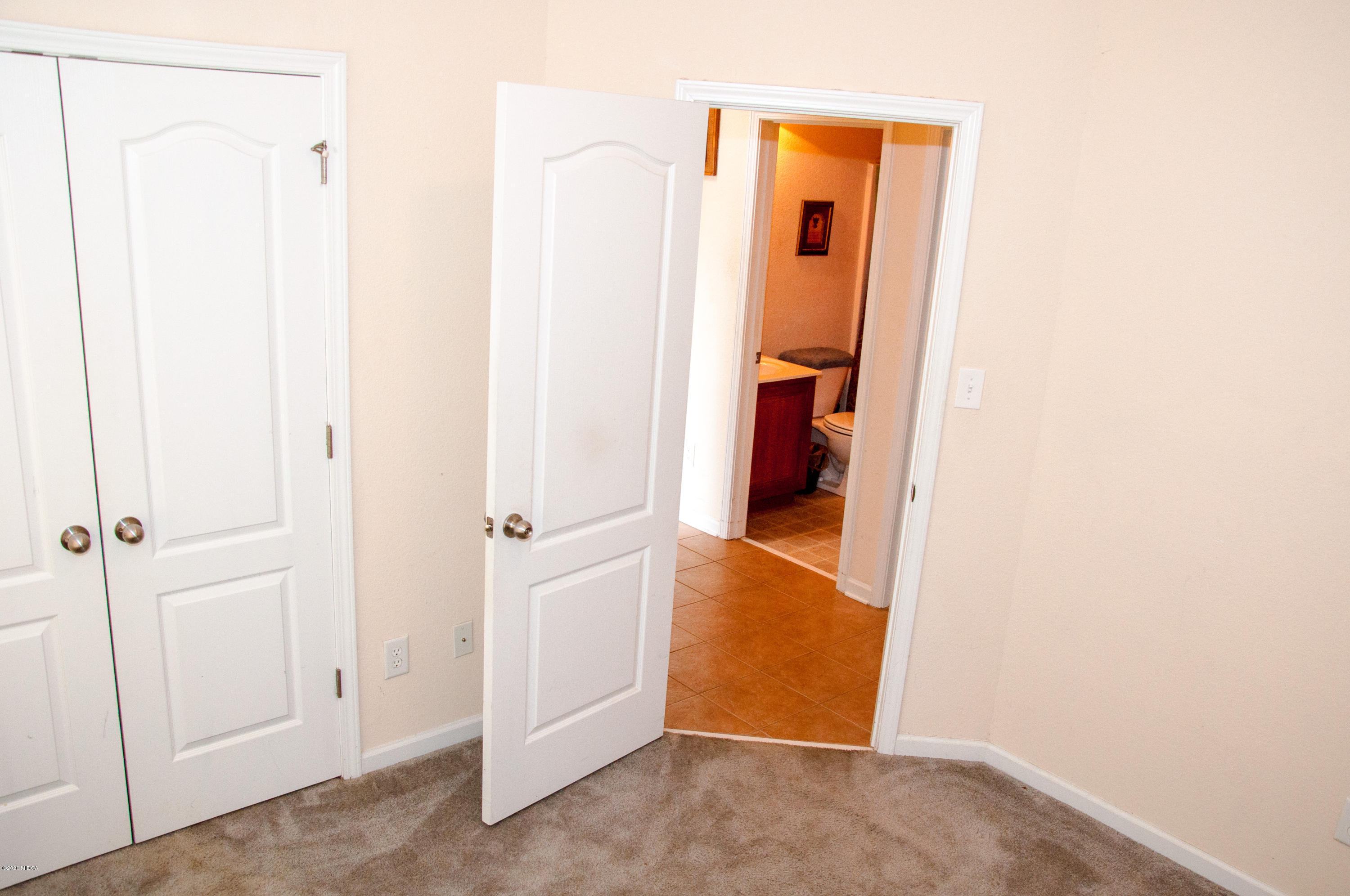 480 Bob White Road Macon, GA 31216 - Photo 8 of 28 a view of a hallway with closet