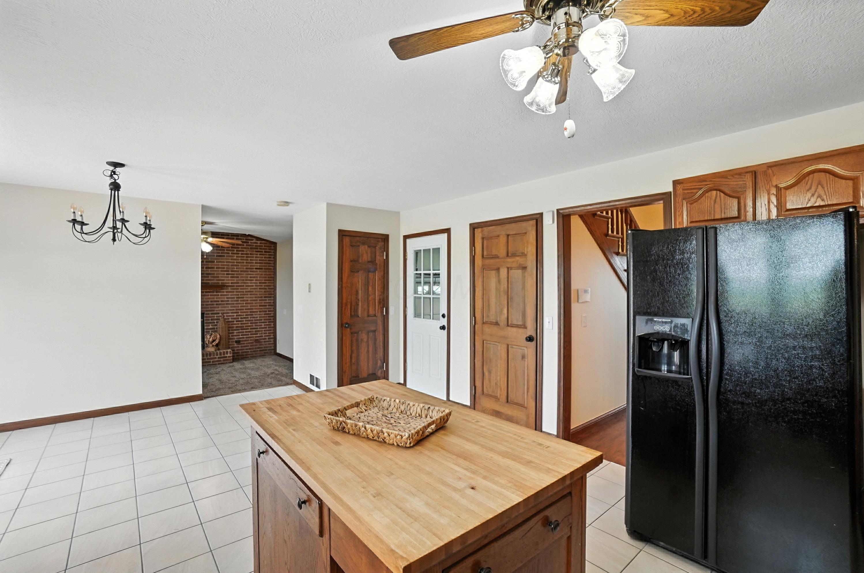 6694 Brooks-Miller Road Circleville, OH 43113 - Photo 18 of 67 Kitchen