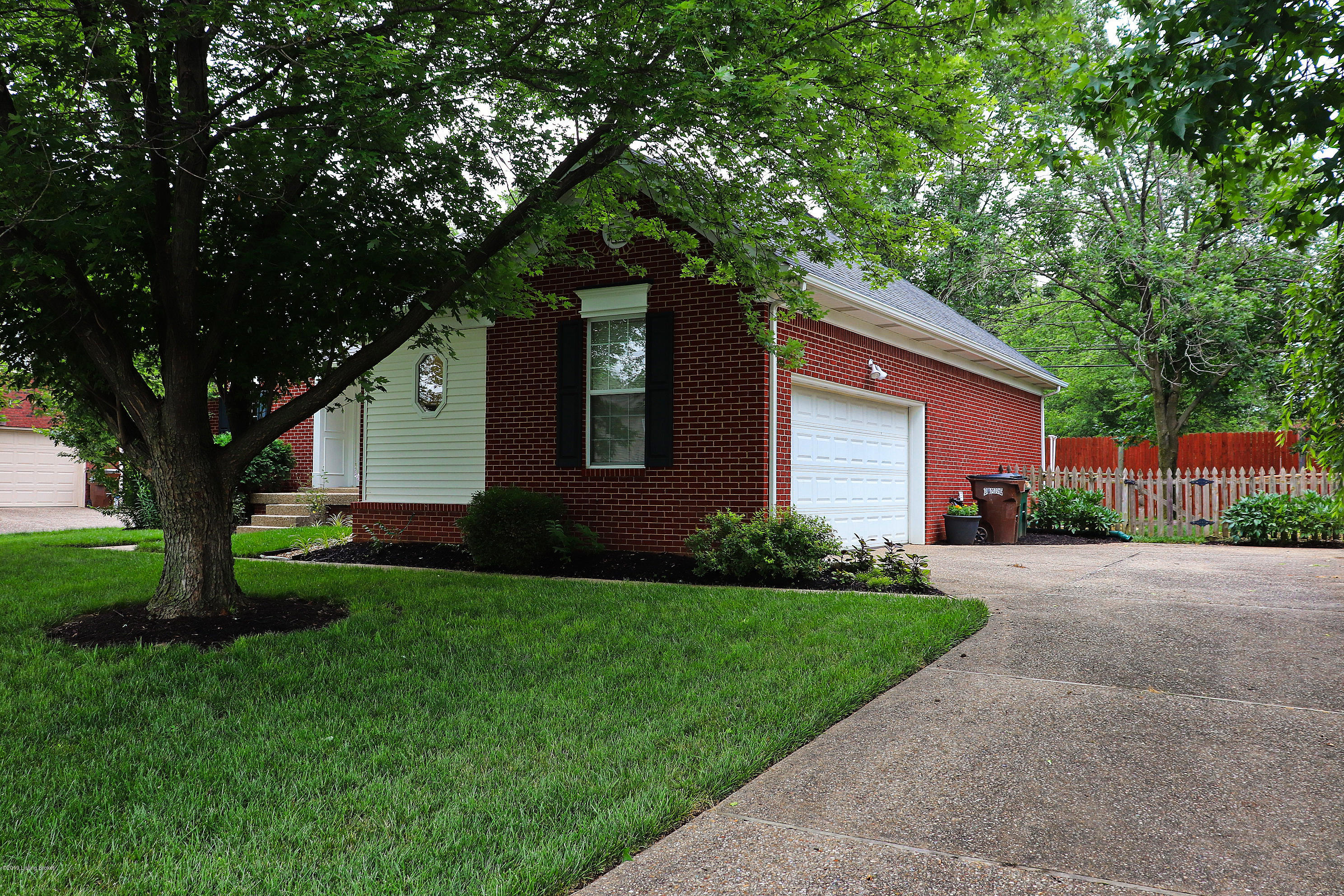1405 Twin Ridge Road Louisville, KY 40242 - Photo 29 of 36 2019-06-20 085517