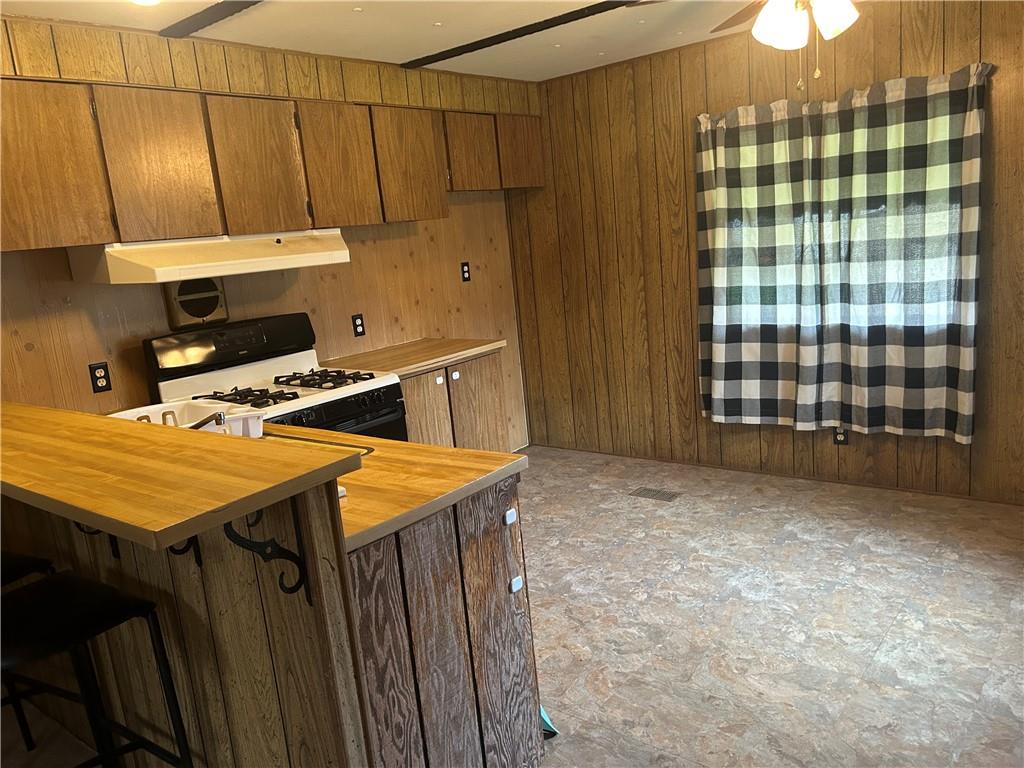 439 Hall Road Butler, PA 16001 - Photo 7 of 20 Gallery Image 7