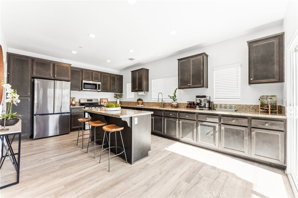 205 Windsor Grey Way Fallbrook, CA 92028 - Photo 12 of 43 Kitchen with an abundance of cabinets