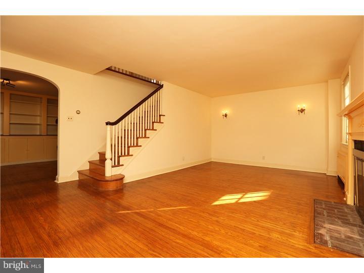 106 Hilltop Road Philadelphia, PA 19118 - Photo 3 of 19 Gallery Image 3