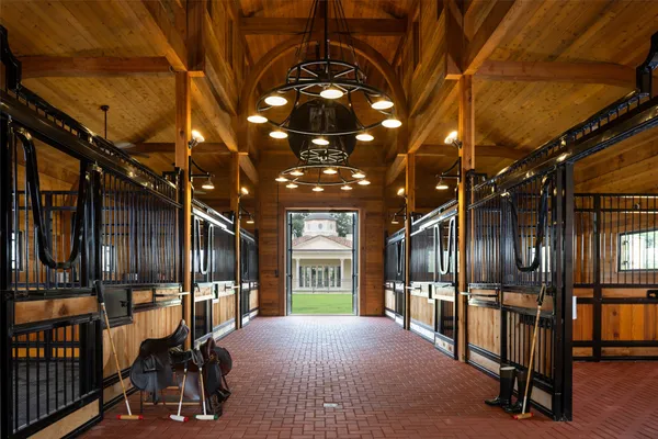 $12,499,000 | 6 West Rivercrest Drive, Houston, TX 77042