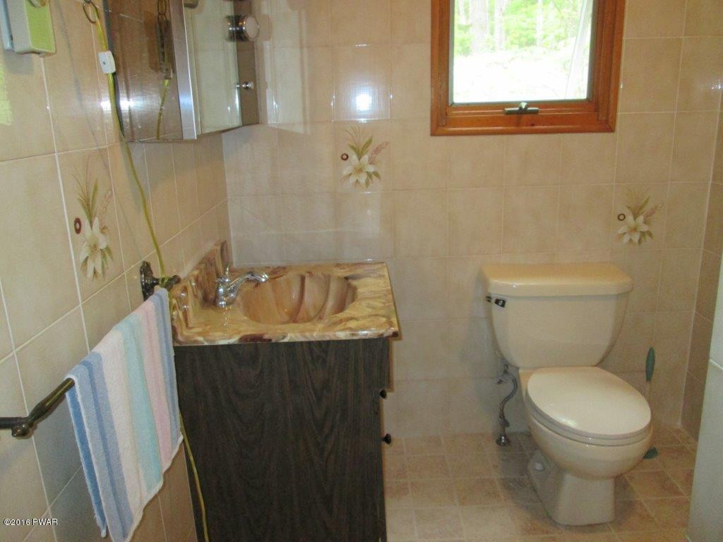 411 Finn Swamp Road Lakeville, PA 18438 - Photo 13 of 29
