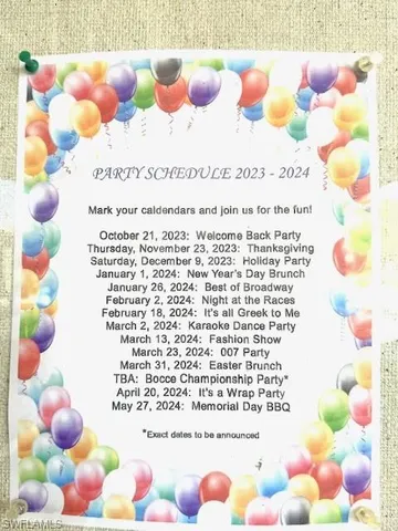 a view of a tennis court