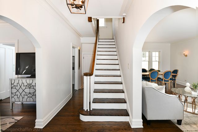 $715,000 | 250 Laurel Avenue, Wilmette, IL 60091