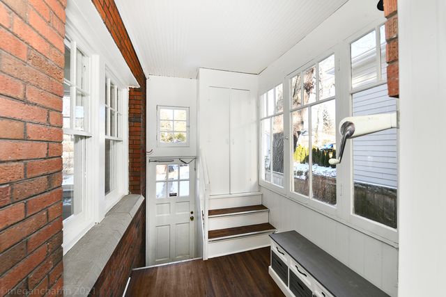 $715,000 | 250 Laurel Avenue, Wilmette, IL 60091