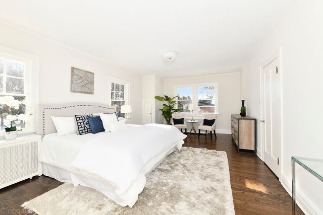 $715,000 | 250 Laurel Avenue, Wilmette, IL 60091