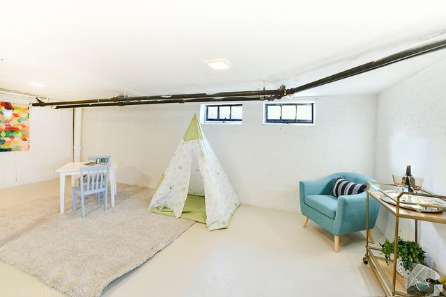 $715,000 | 250 Laurel Avenue, Wilmette, IL 60091