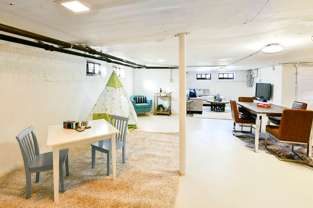 $715,000 | 250 Laurel Avenue, Wilmette, IL 60091