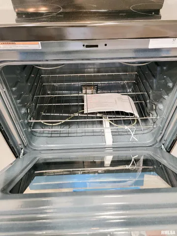 $164,900 | 306 Bible Street, Flora, IL 62839