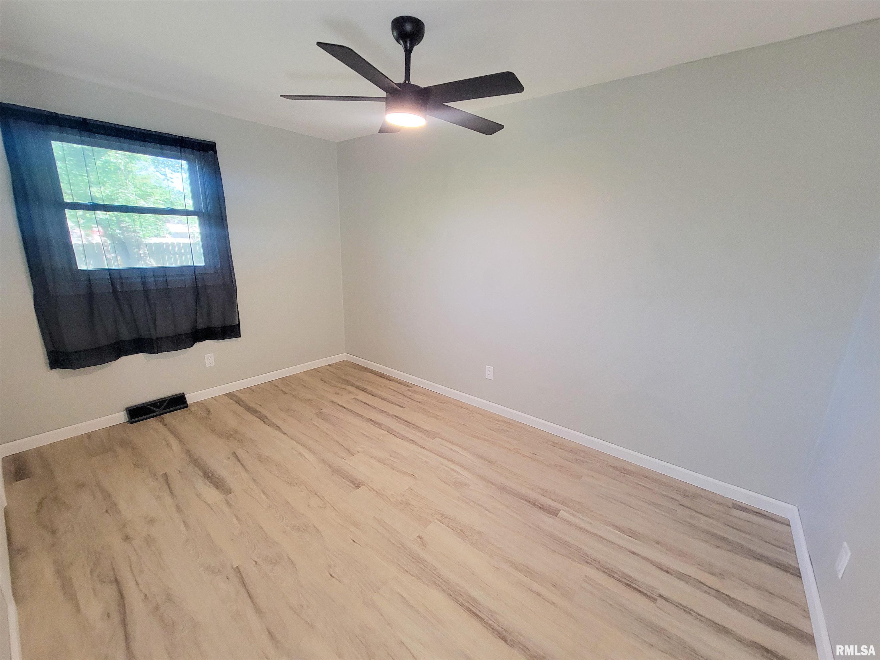 306 Bible Street Flora, IL 62839 - Photo 66 of 90